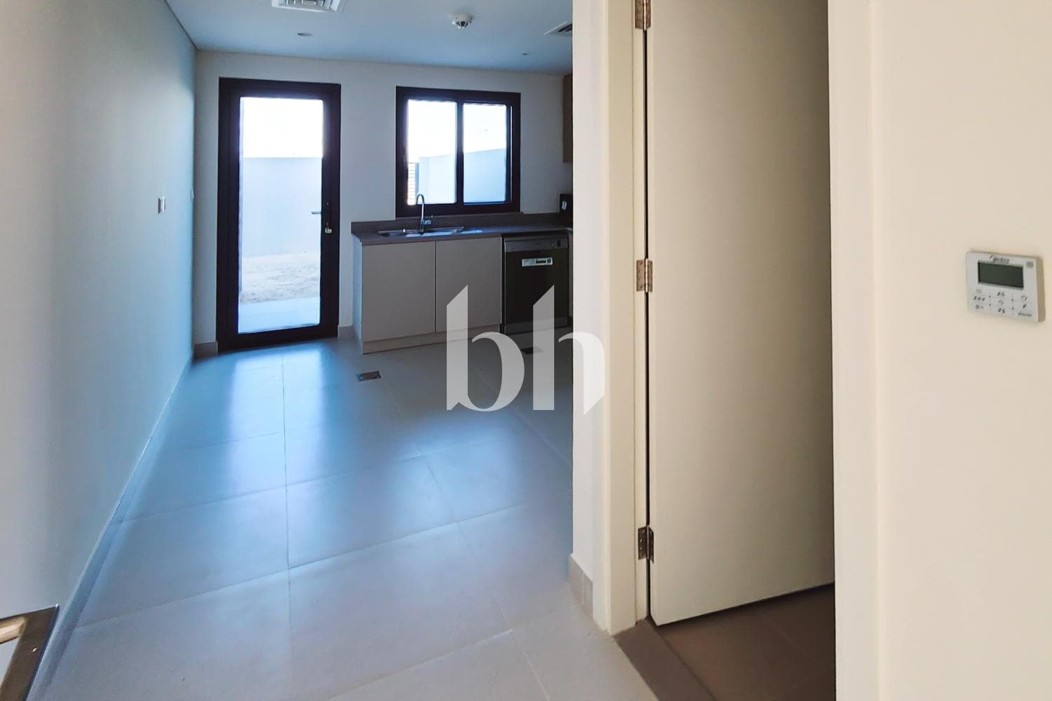 3 Bedrooms Townhouse in The Pulse Villas Phase 2 - photo 2