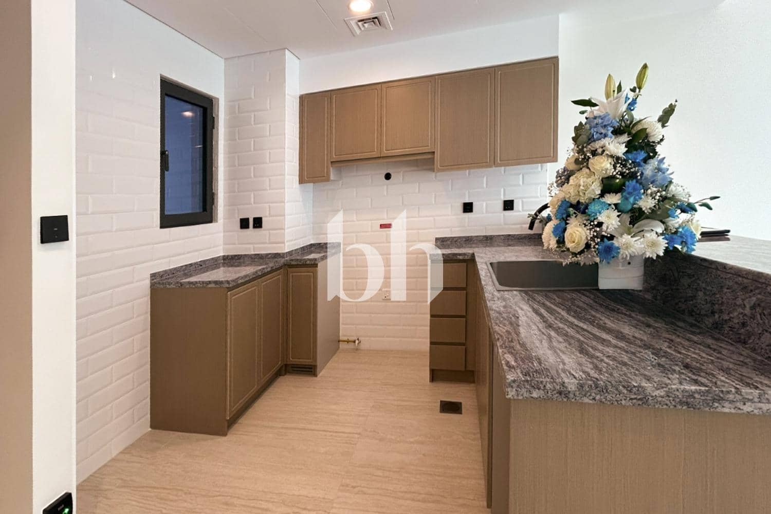 3 Bedroom Townhouse in Santorini 1 - photo 2