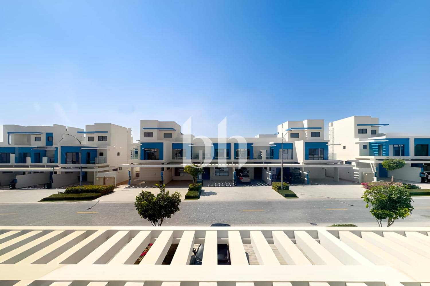 5 Bedroom Townhouse in Santorini 1