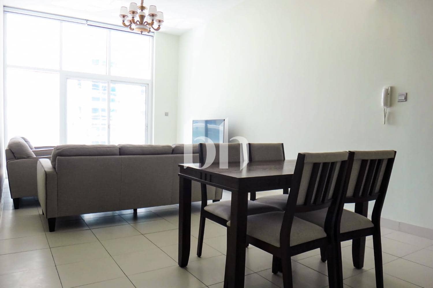 3 Bedroom Apartment in Tower 1, Glitz 3 - photo 1