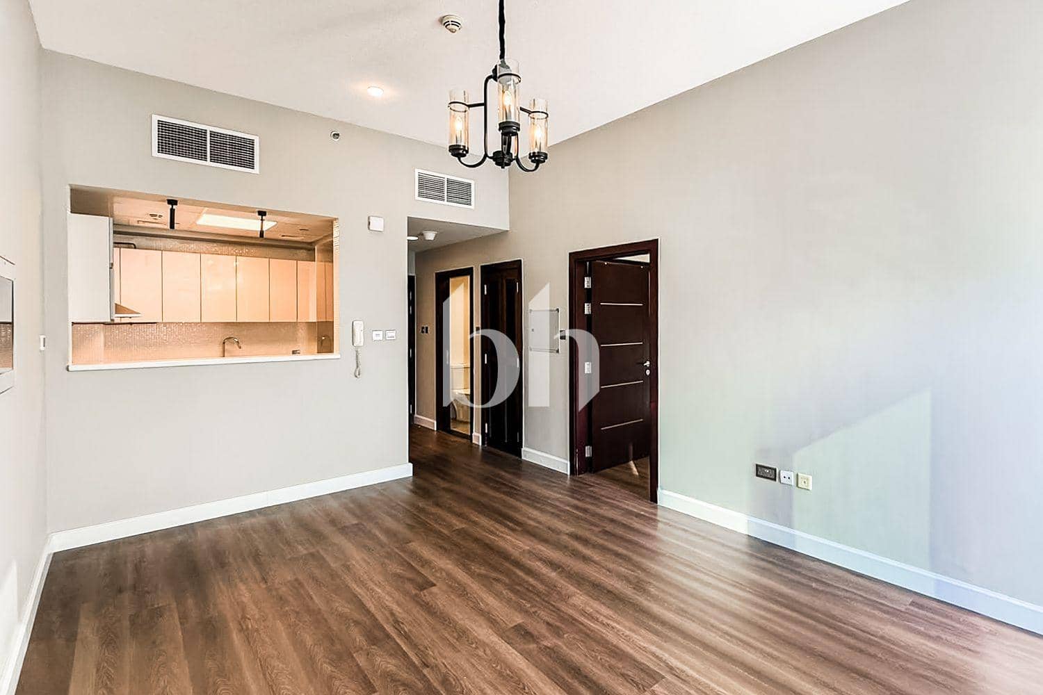 1 Bedroom Apartment in Glitz 3B