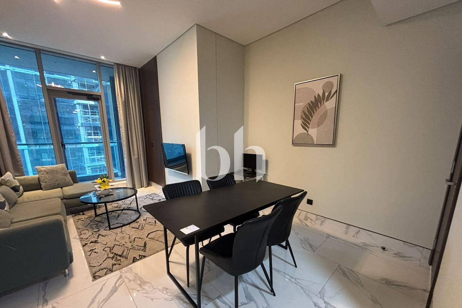 1 Bedroom Apartment in J ONE Tower A - photo 2