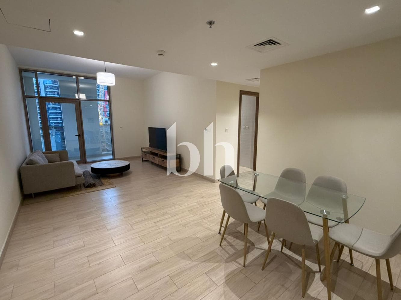 2 Bedrooms Apartment in Canal Bay - photo 1