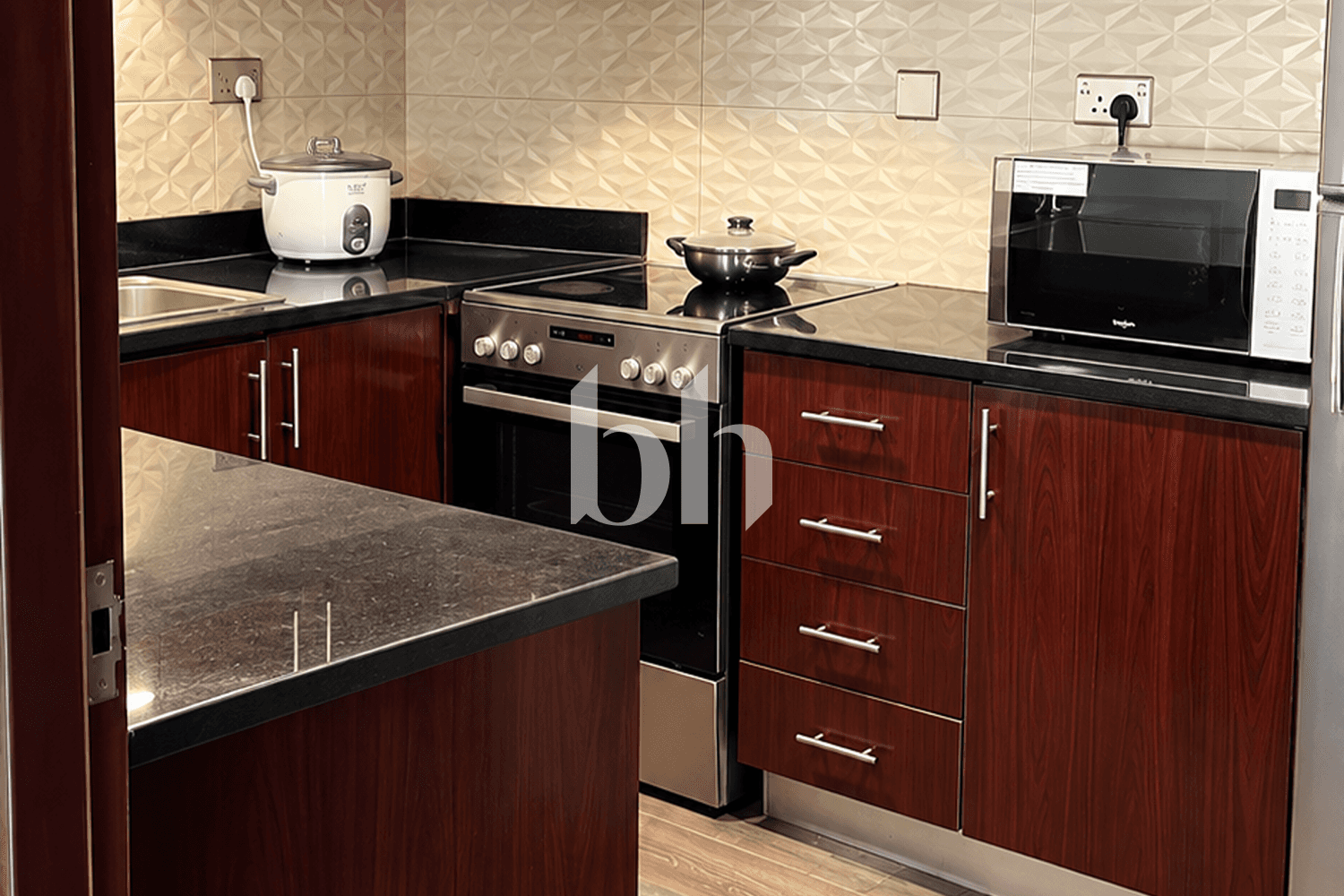 2 Bedroom Apartment in Amwaj 4 - photo 2