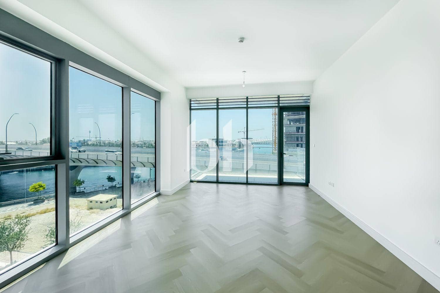 1 Bedroom Apartment in Canal Front Residence 4 - photo 2