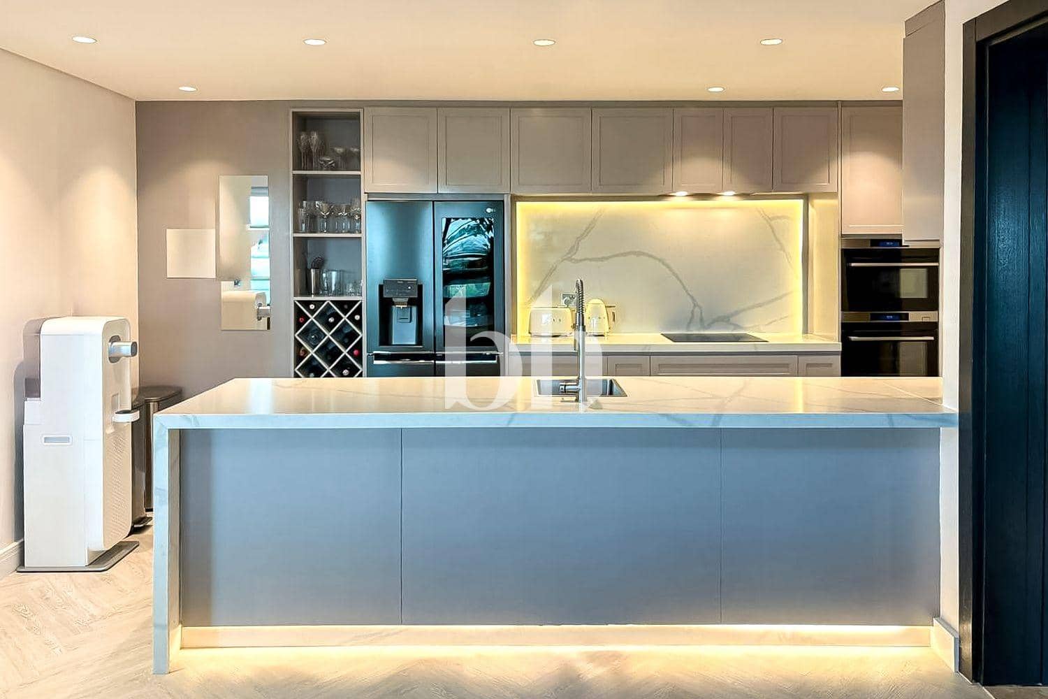 3 Bedroom Duplex in Jumeirah Heights A - photo 1