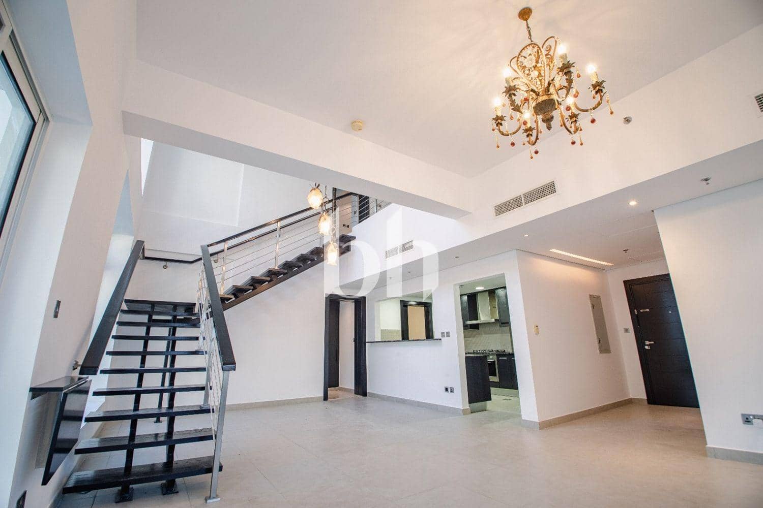 3 Bedroom Apartment in Jumeirah Heights C - photo 2