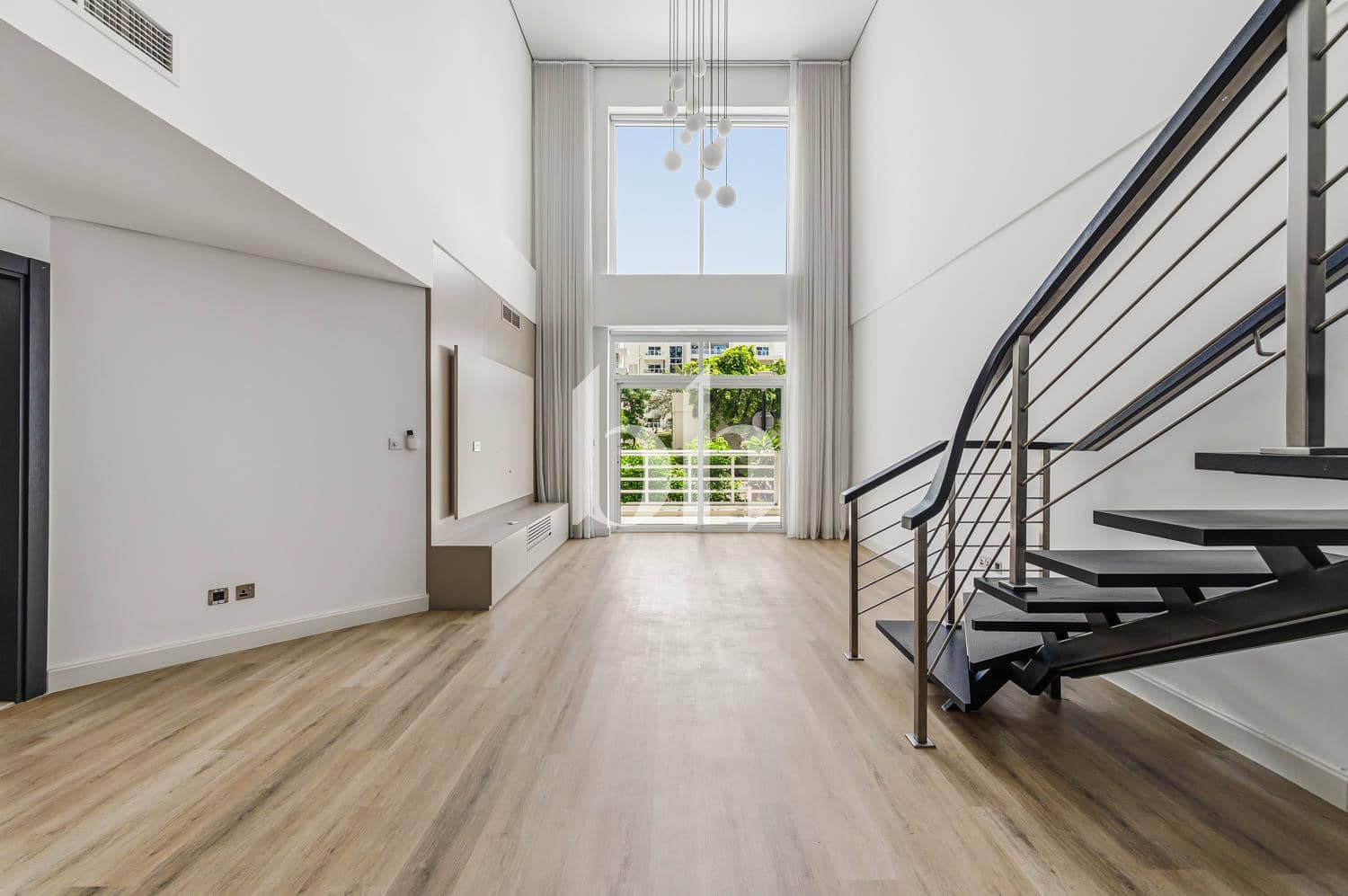 2 Bedroom Apartment in Jumeirah Heights C - photo 1