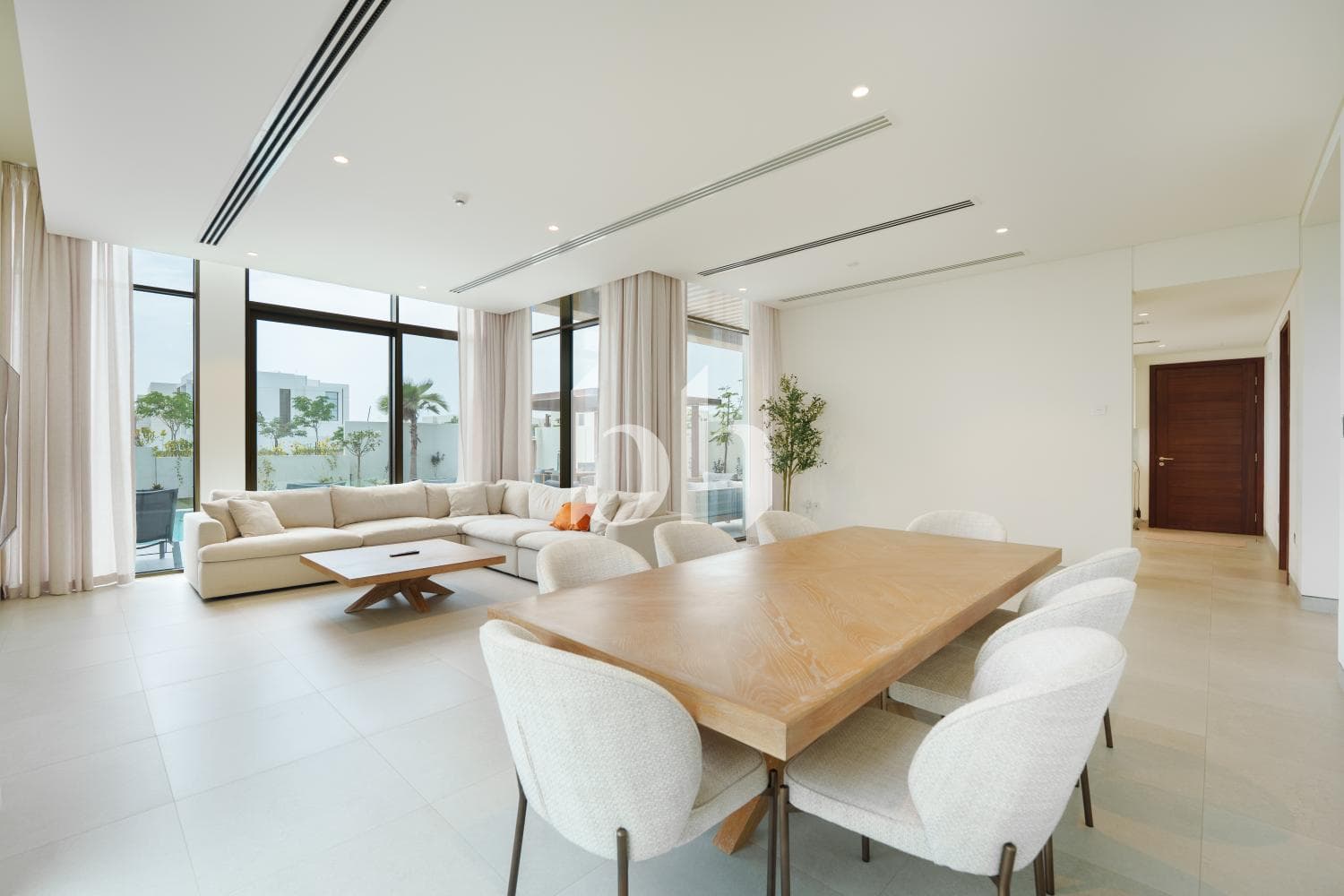 4 Bedrooms Villa in Seef Al Jubail - photo 2