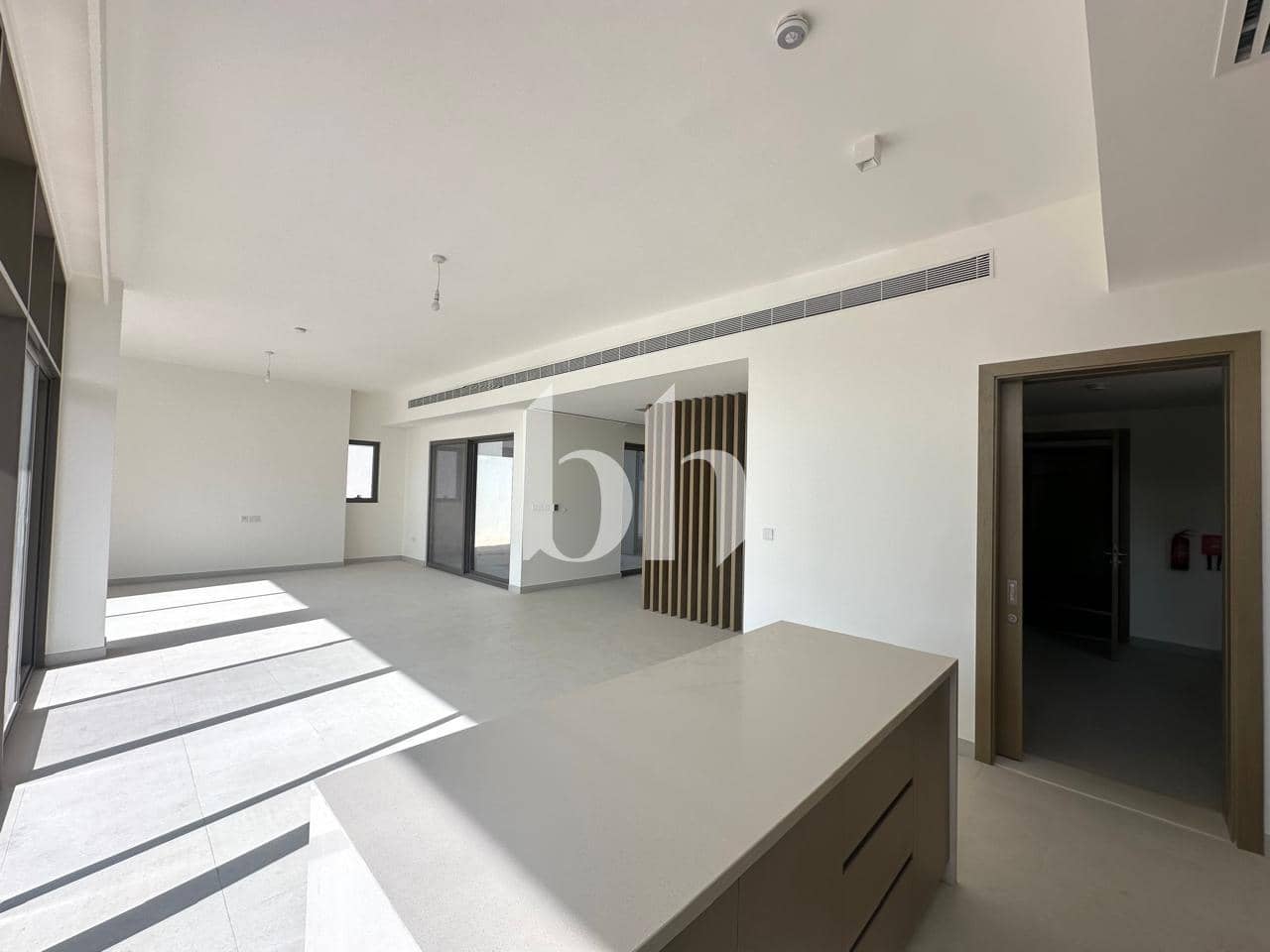 5 Bedroom Villa in Tilal Al Furjan 2 - photo 2