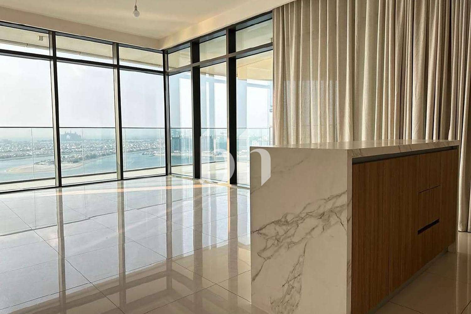 3 Bedroom Apartment in Beach Vista Tower 1 - photo 1