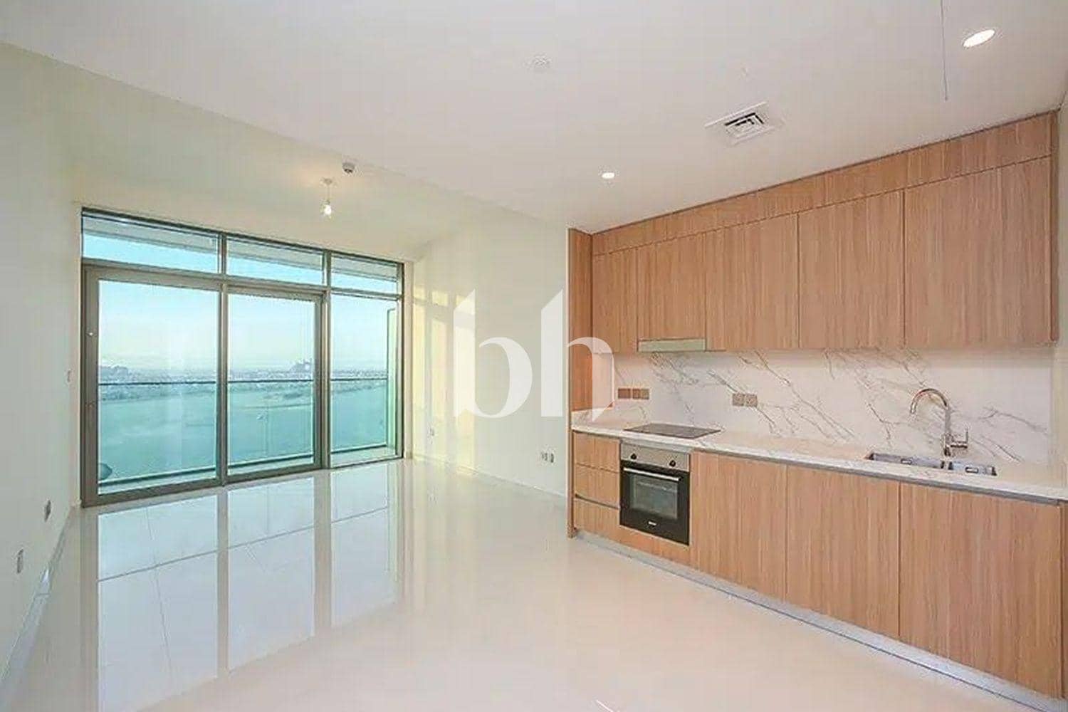 2 Bedroom Apartment in Beach Vista Tower 1
