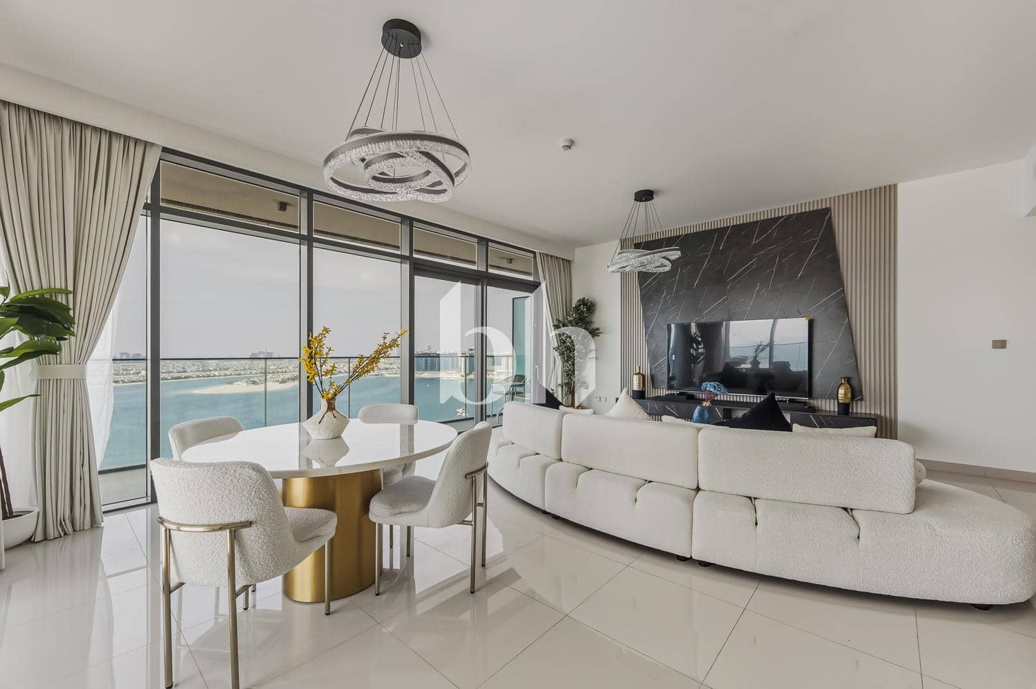 3 Bedroom Apartment in Beach Vista Tower 1 - photo 2