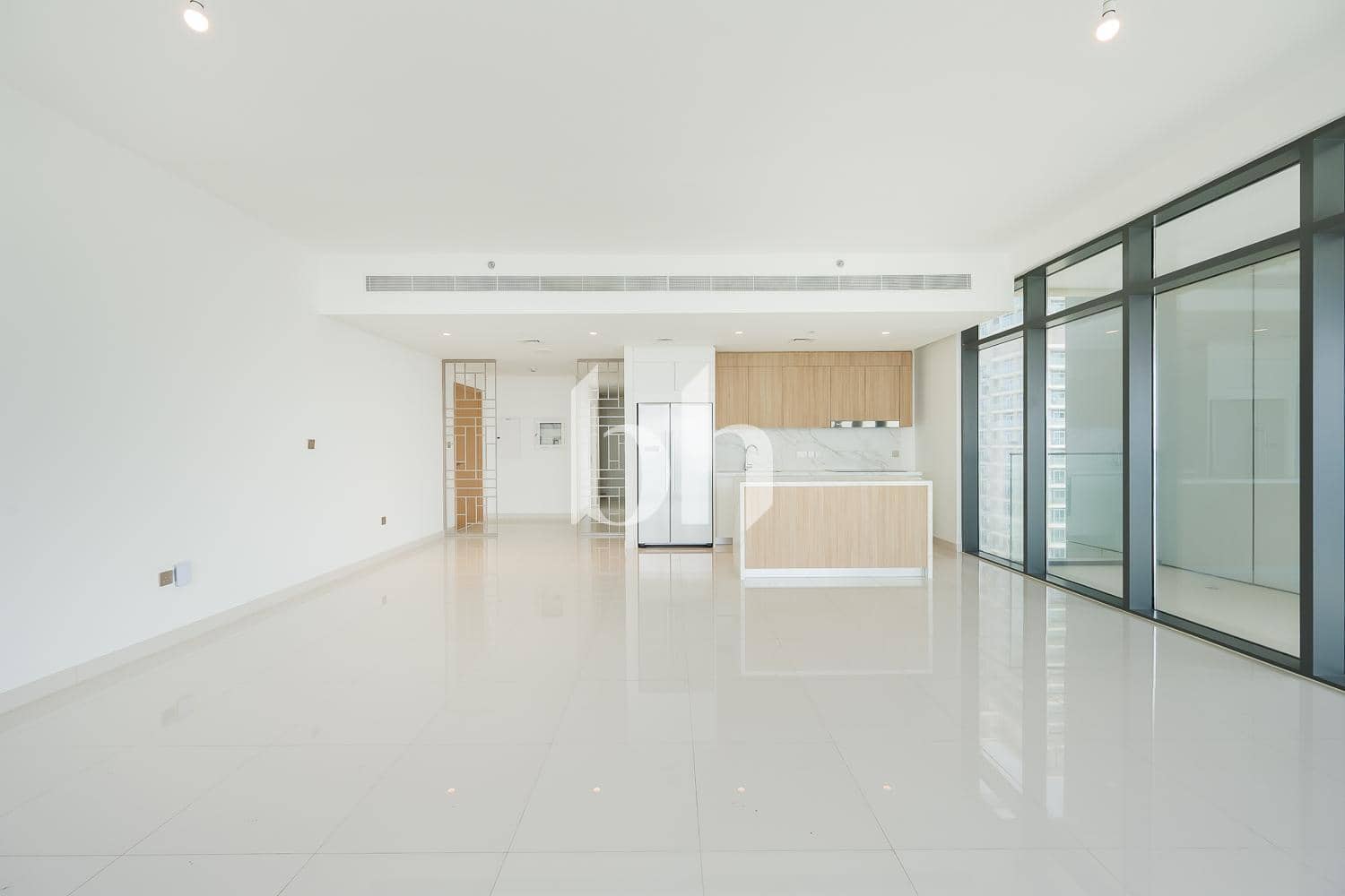 3 Bedroom Apartment in Beach Vista Tower 1 - photo 1