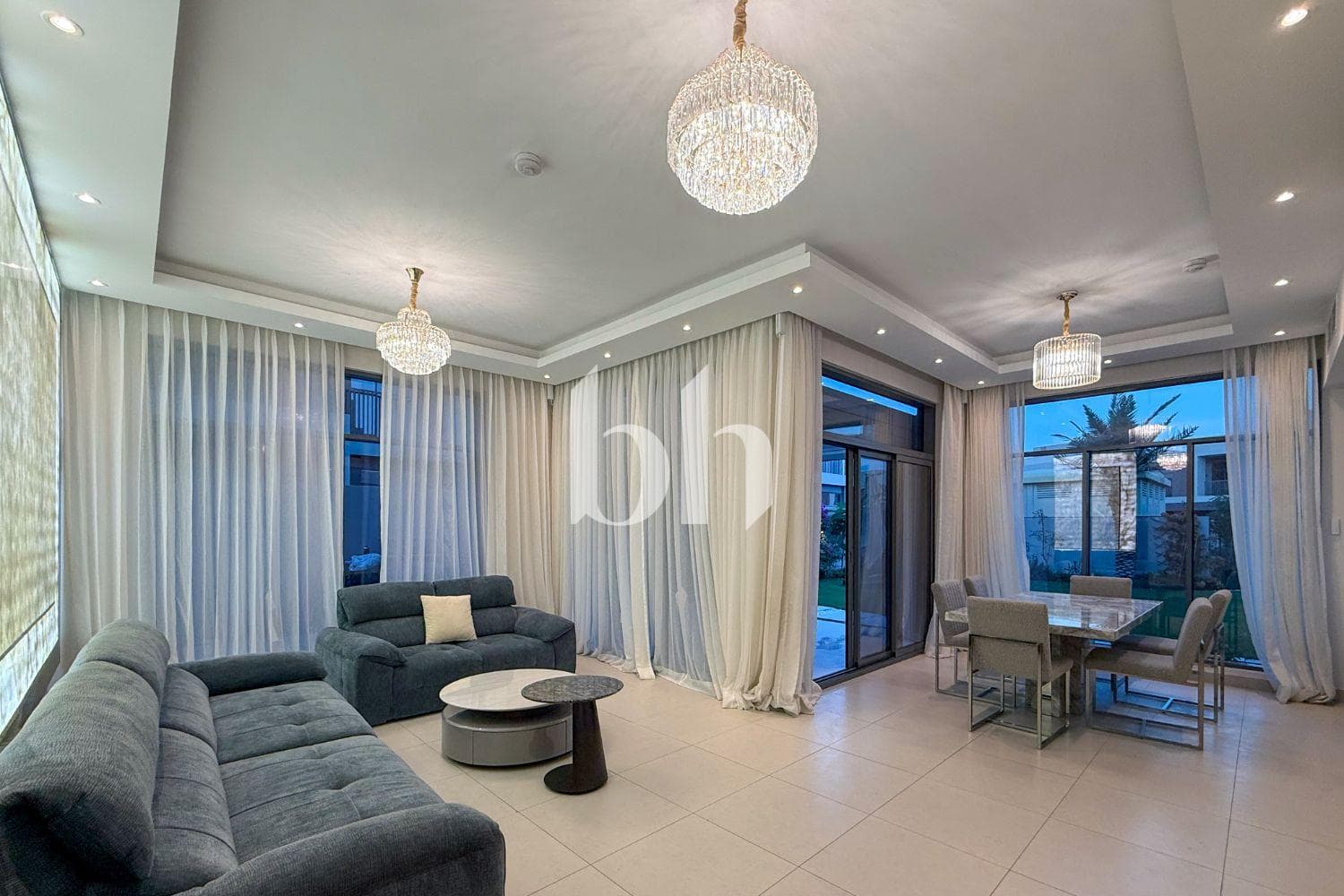 5 Bedroom Townhouse in The Pulse Beachfront 3 - photo 1