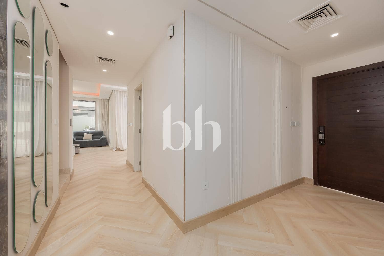 5 Bedroom Villa in The Pulse Beachfront 3 - photo 1