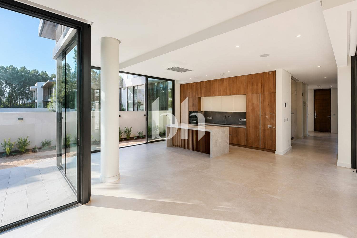 3 Bedroom Townhouse in Nad Al Sheba Gardens 1 - photo 2