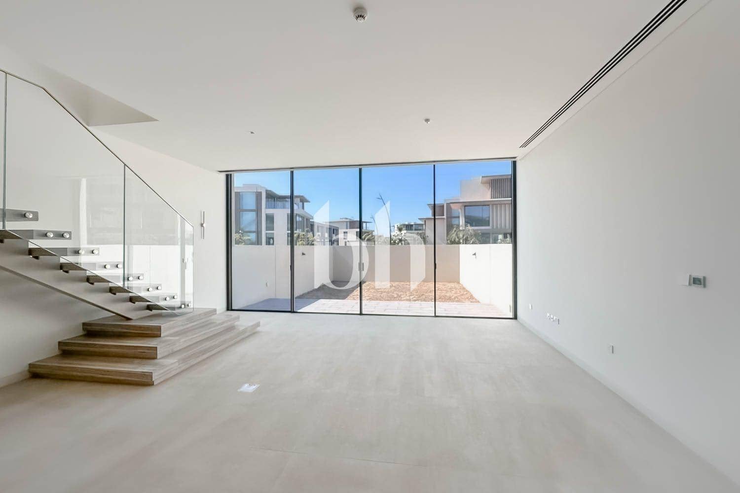 3 Bedroom Villa in Nad Al Sheba Gardens 1 - photo 1