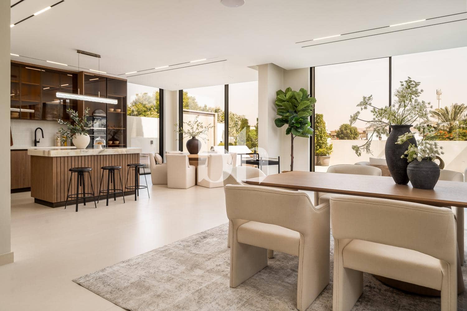 5 Bedroom Villa in Wildflower - photo 1