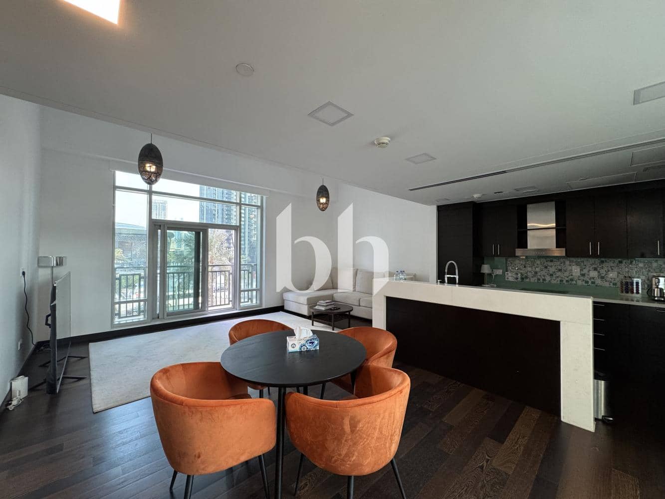 1 Bedroom Apartment in The Lofts West