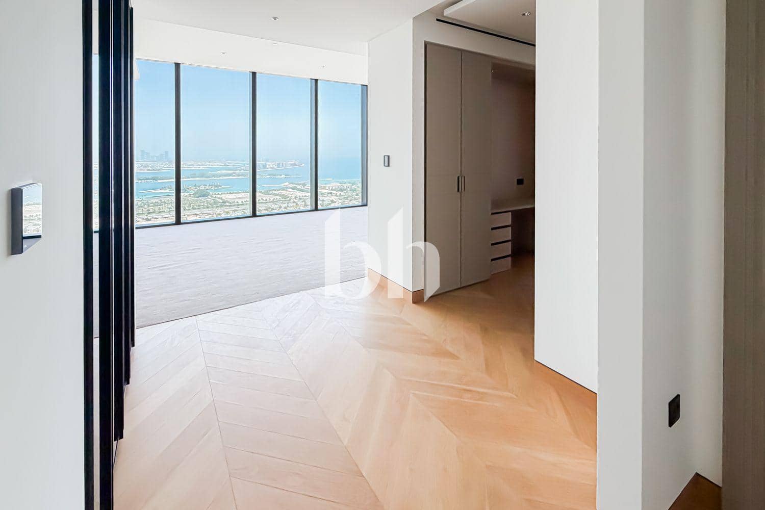 4 Bedroom Apartment in The S Tower - photo 2