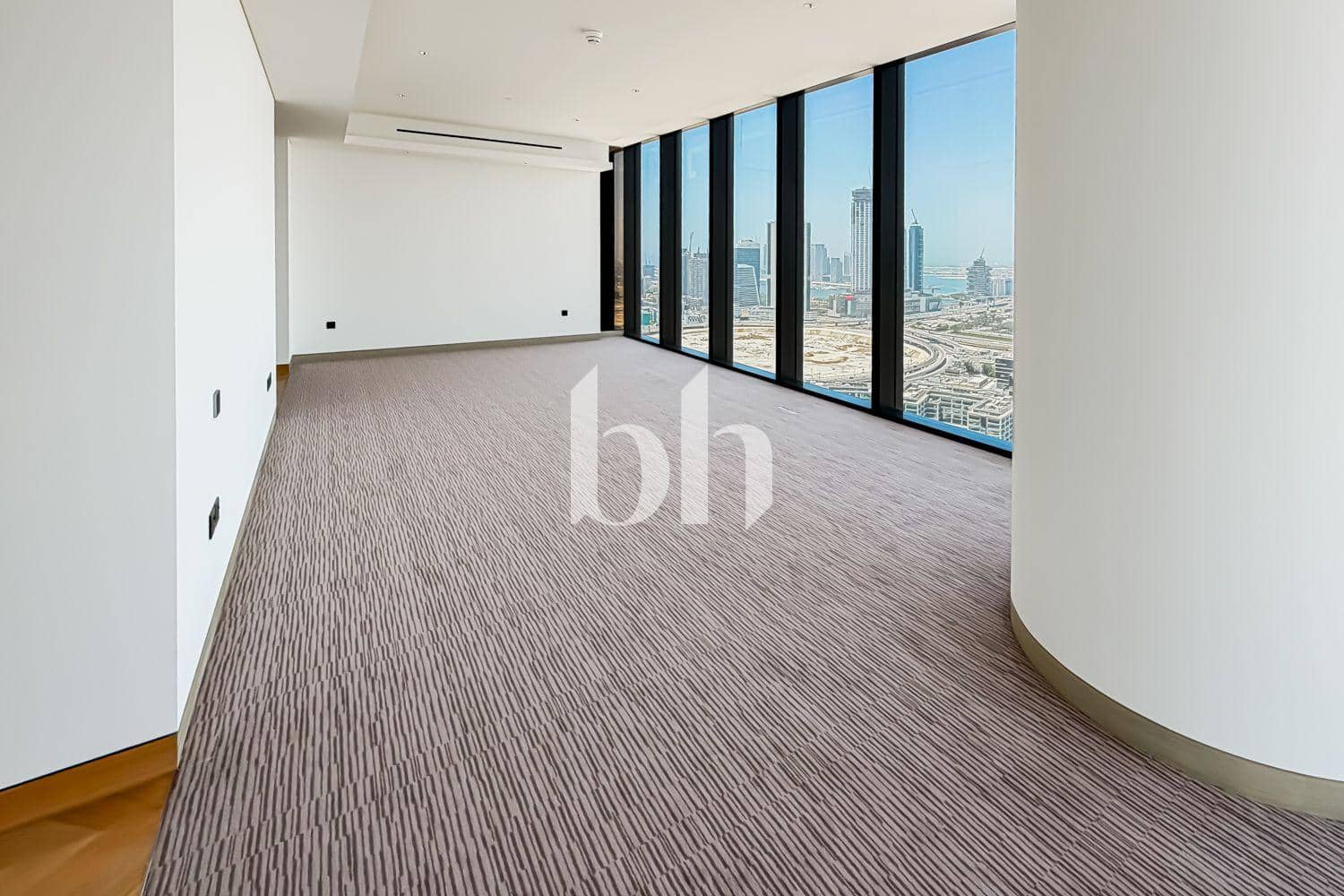 4 Bedroom Apartment in The S Tower - photo 1
