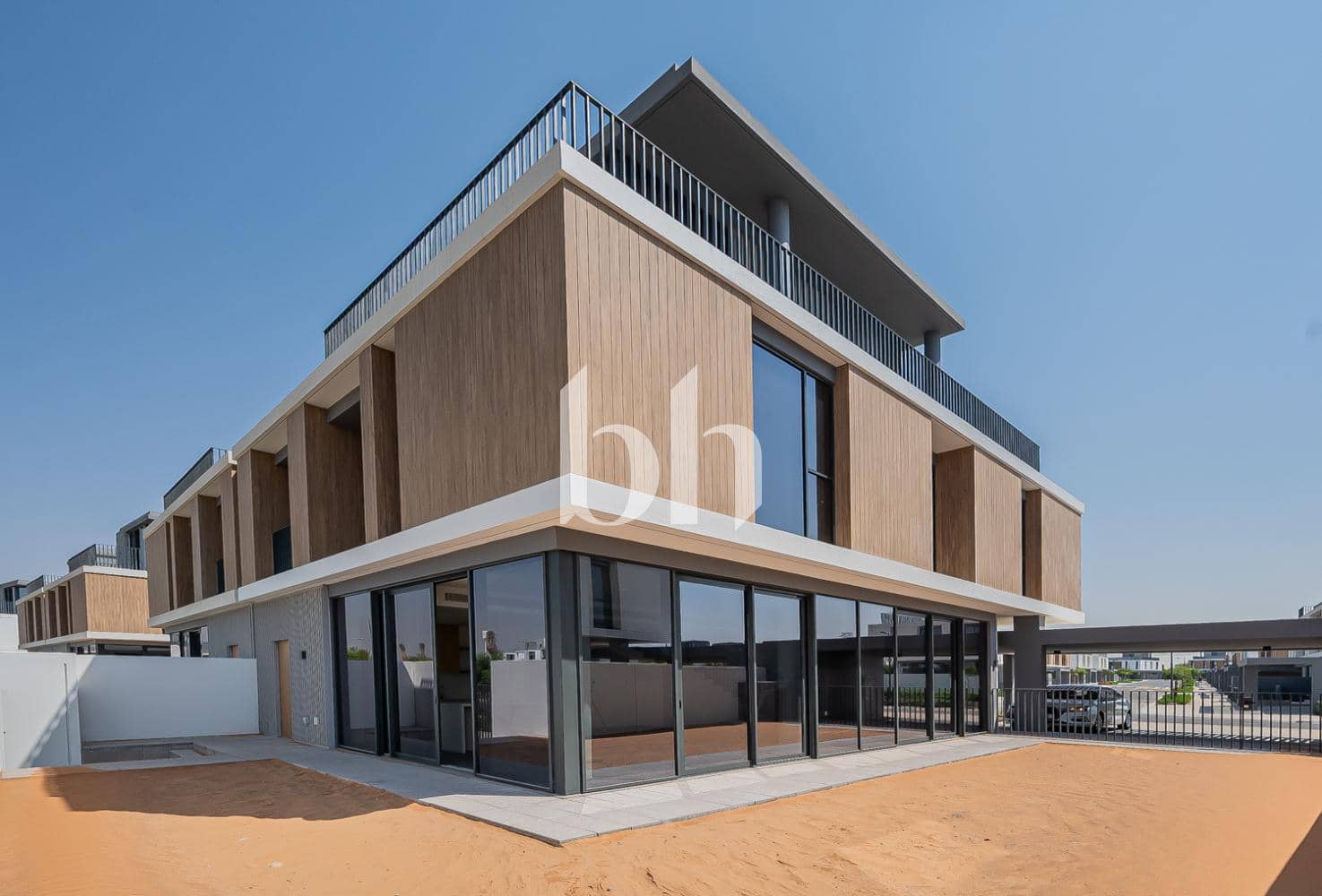 4 Bedroom Townhouse in June