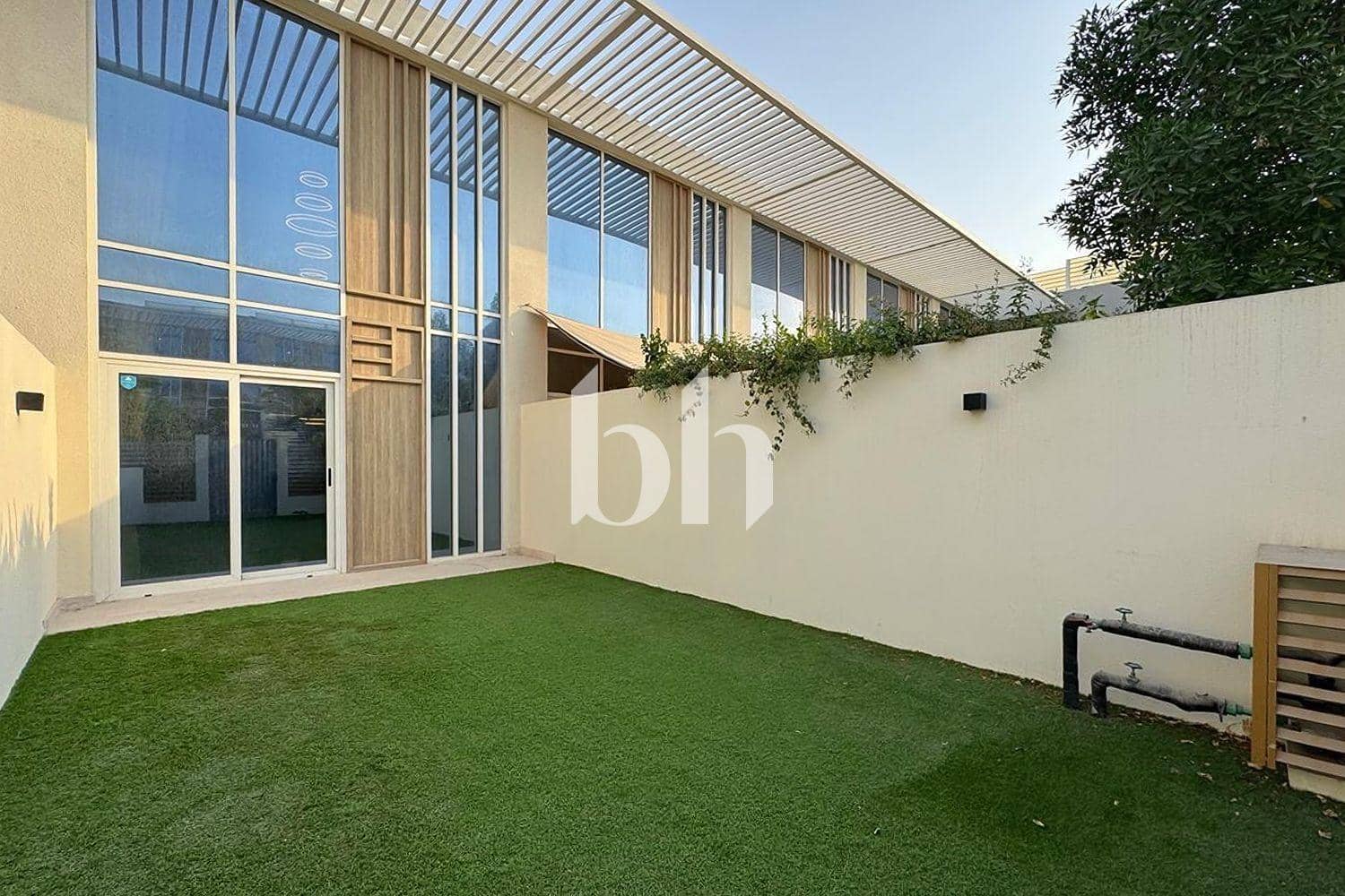 2 Bedroom Townhouse in Rukan Lofts