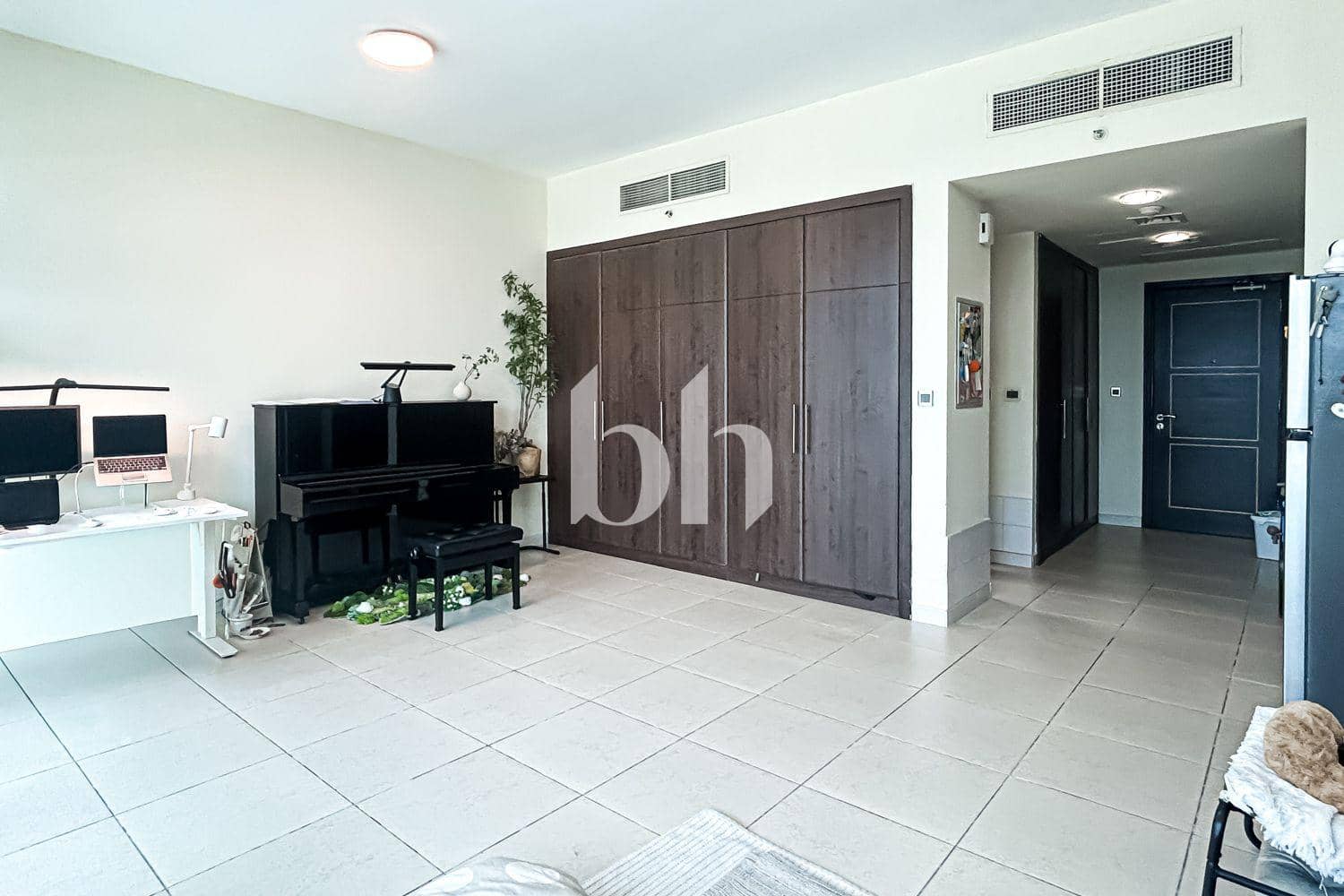 Studio Apartment in Indigo Tower - photo 1