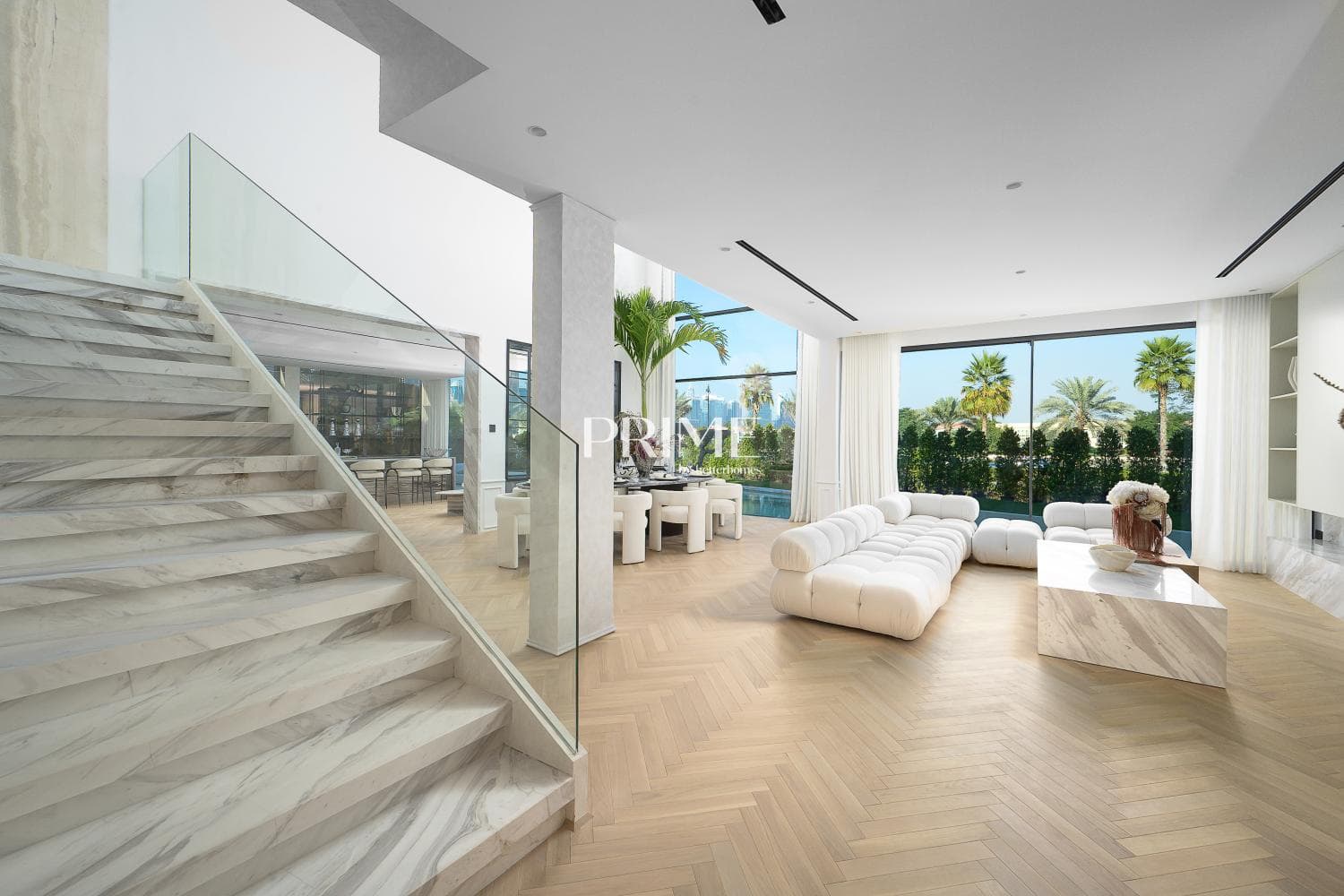 5 Bedroom Villa in Entertainment Foyer - photo 2