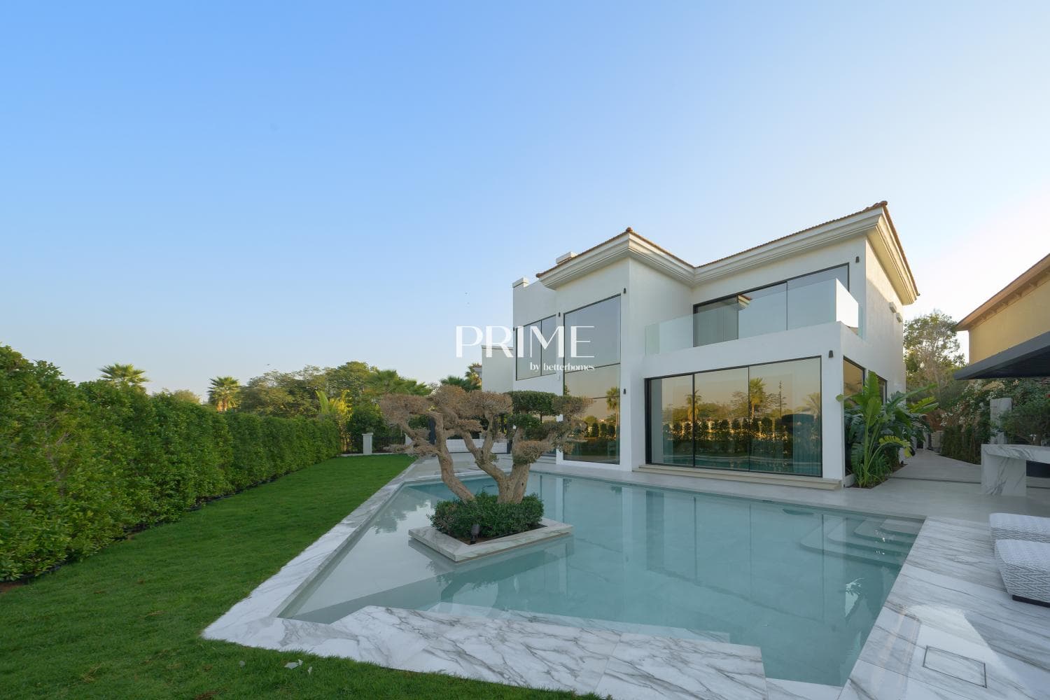 5 Bedroom Villa in Entertainment Foyer - photo 1