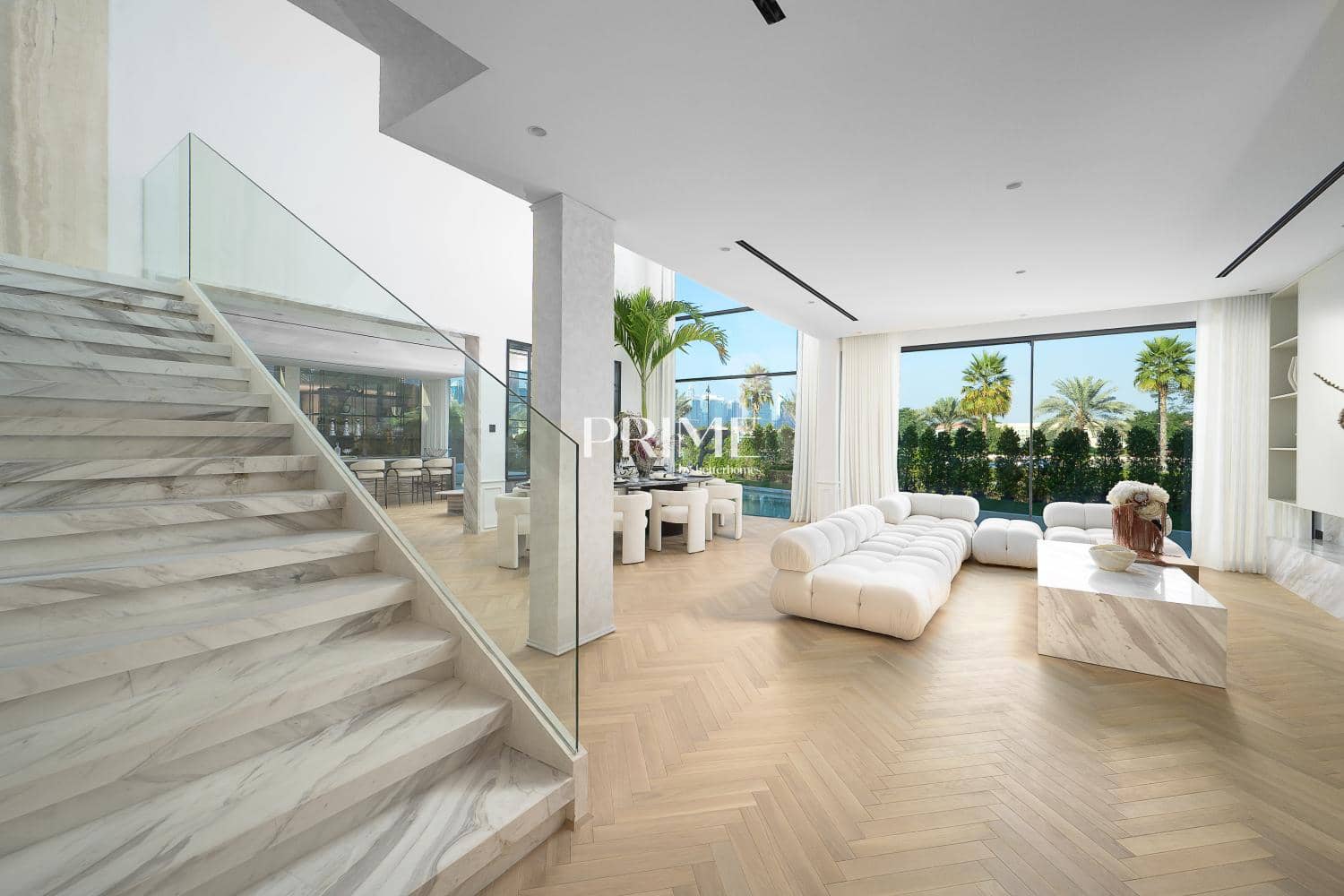 5 Bedroom Villa in Entertainment Foyer - photo 2