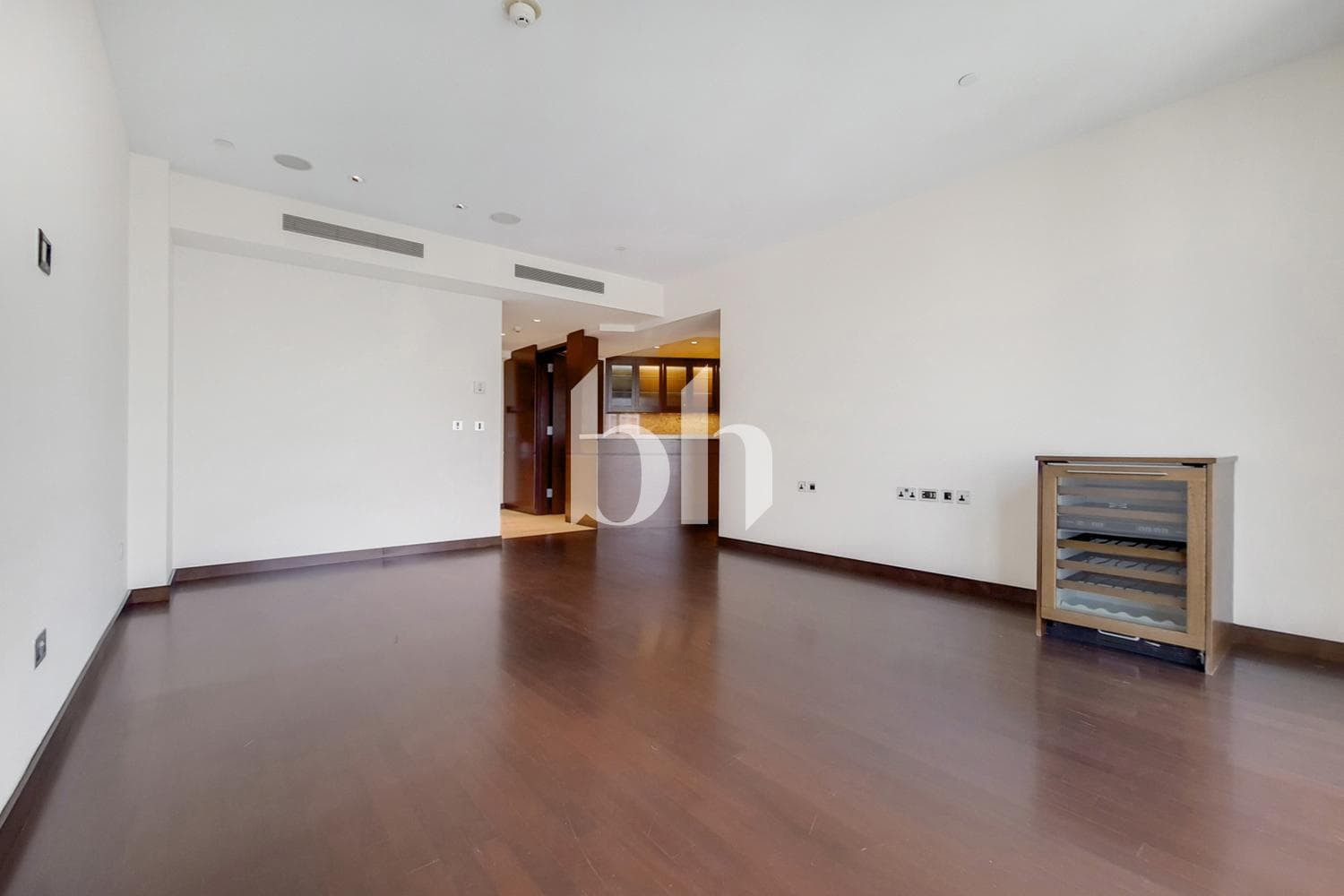 1 Bedroom Apartment in Burj Khalifa - photo 2