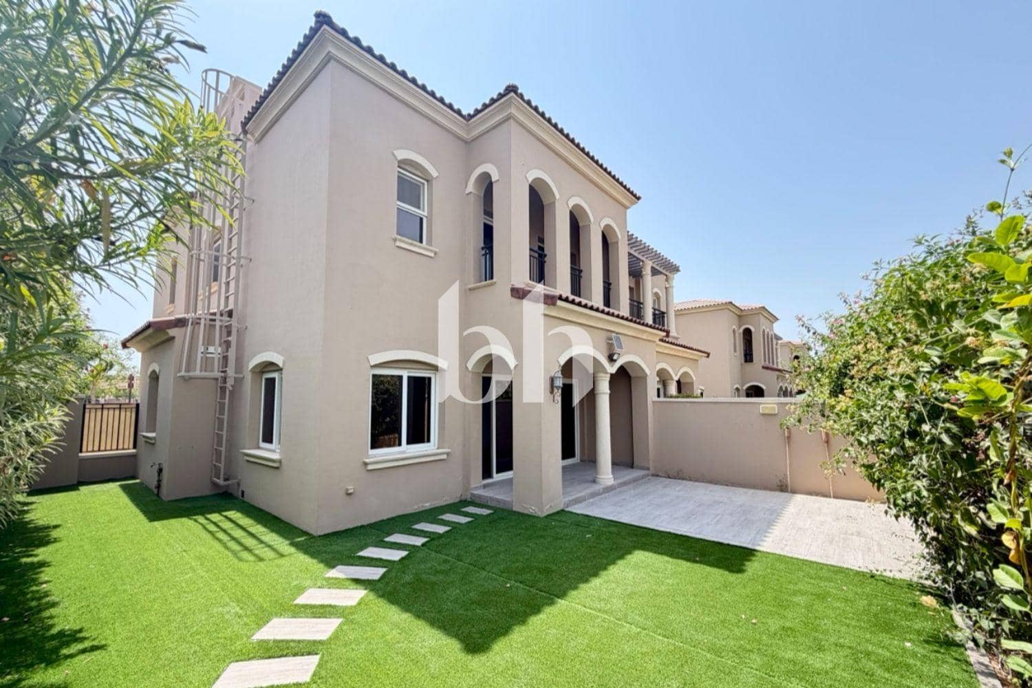3 Bedroom Villa in Casa Dora