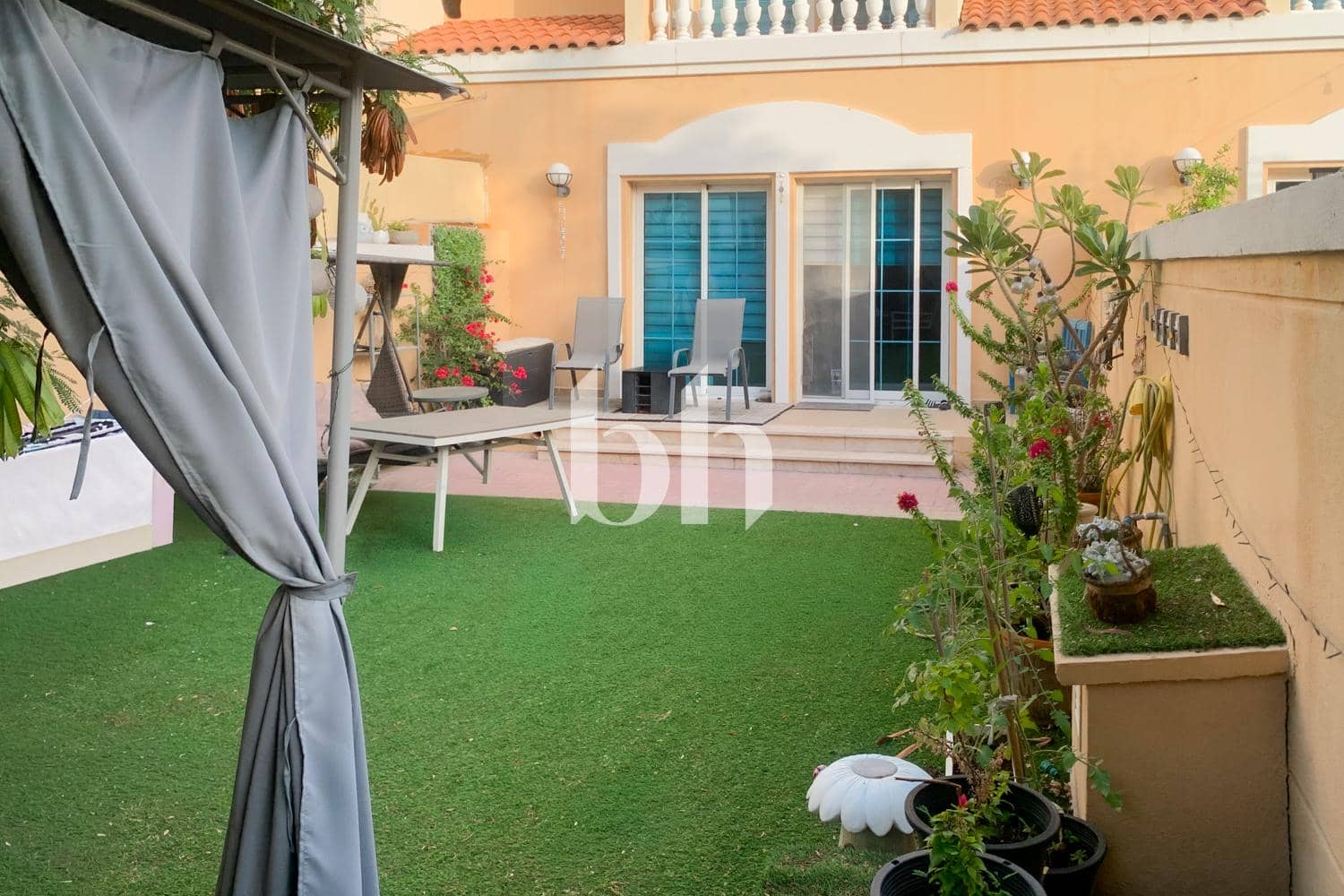 1 Bedroom Townhouse in Arabian Townhouse - photo 1
