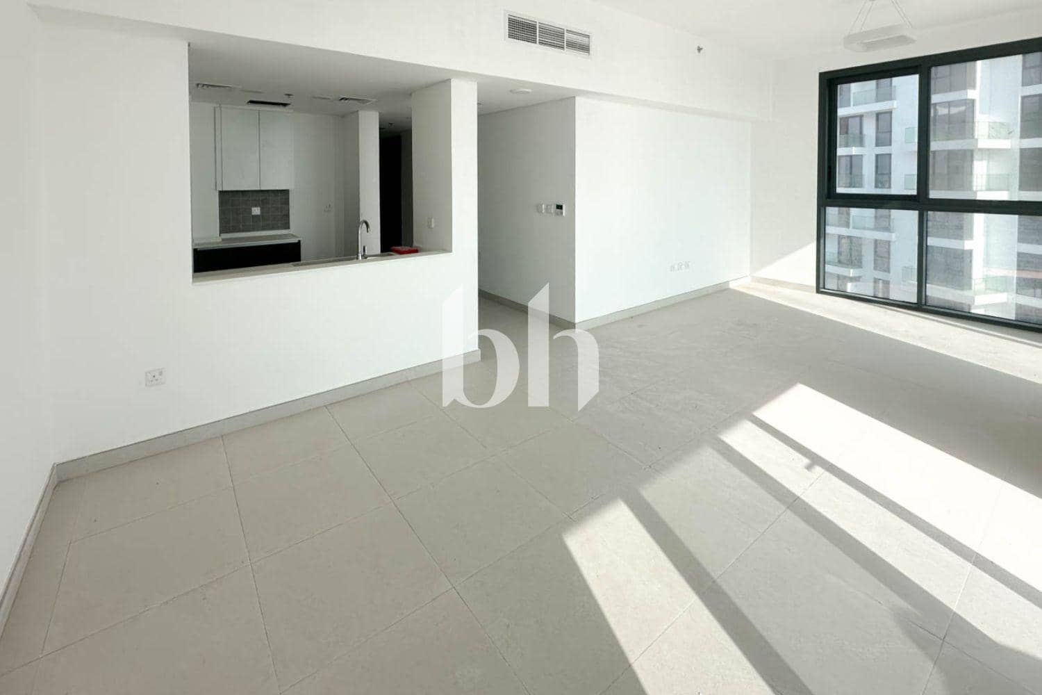 2 Bedroom Apartment in Bluebay Walk - photo 2