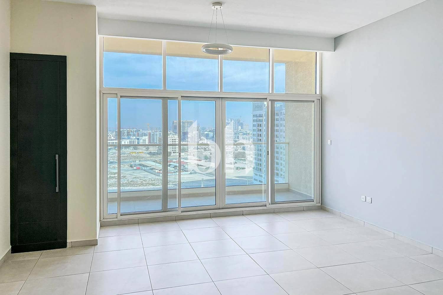 Studio Apartment in Al Mansour Tower