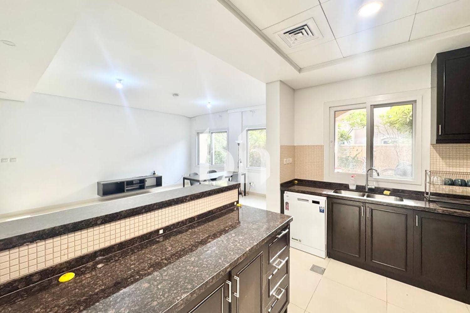3 Bedroom Townhouse in Casa Dora - photo 2