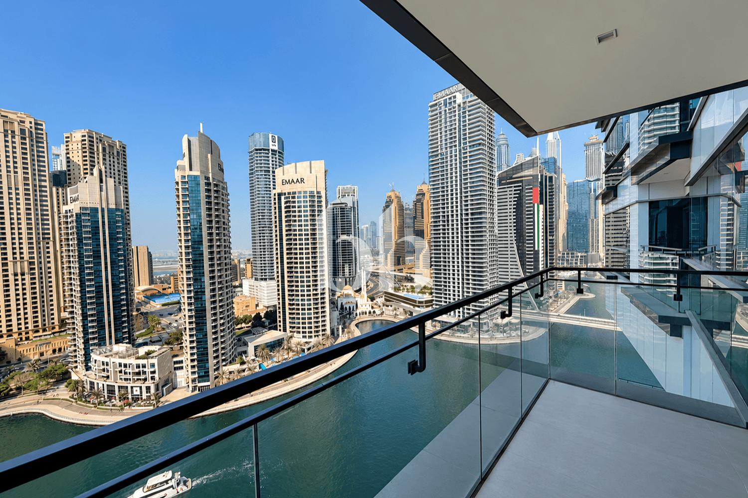 1 Bedroom Apartment in LIV Waterside - photo 2