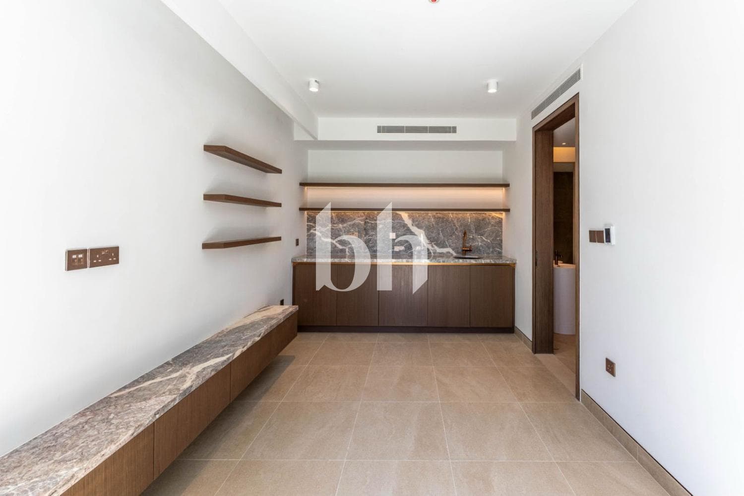 5 Bedroom Townhouse in Alaya Gardens - photo 2