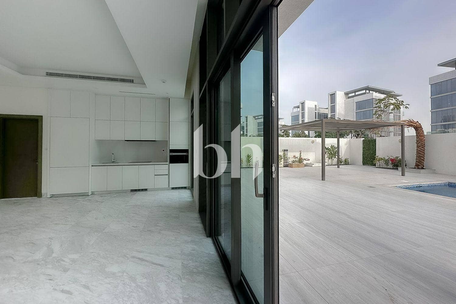 4 Bedroom Villa in District One Phase III A - photo 1