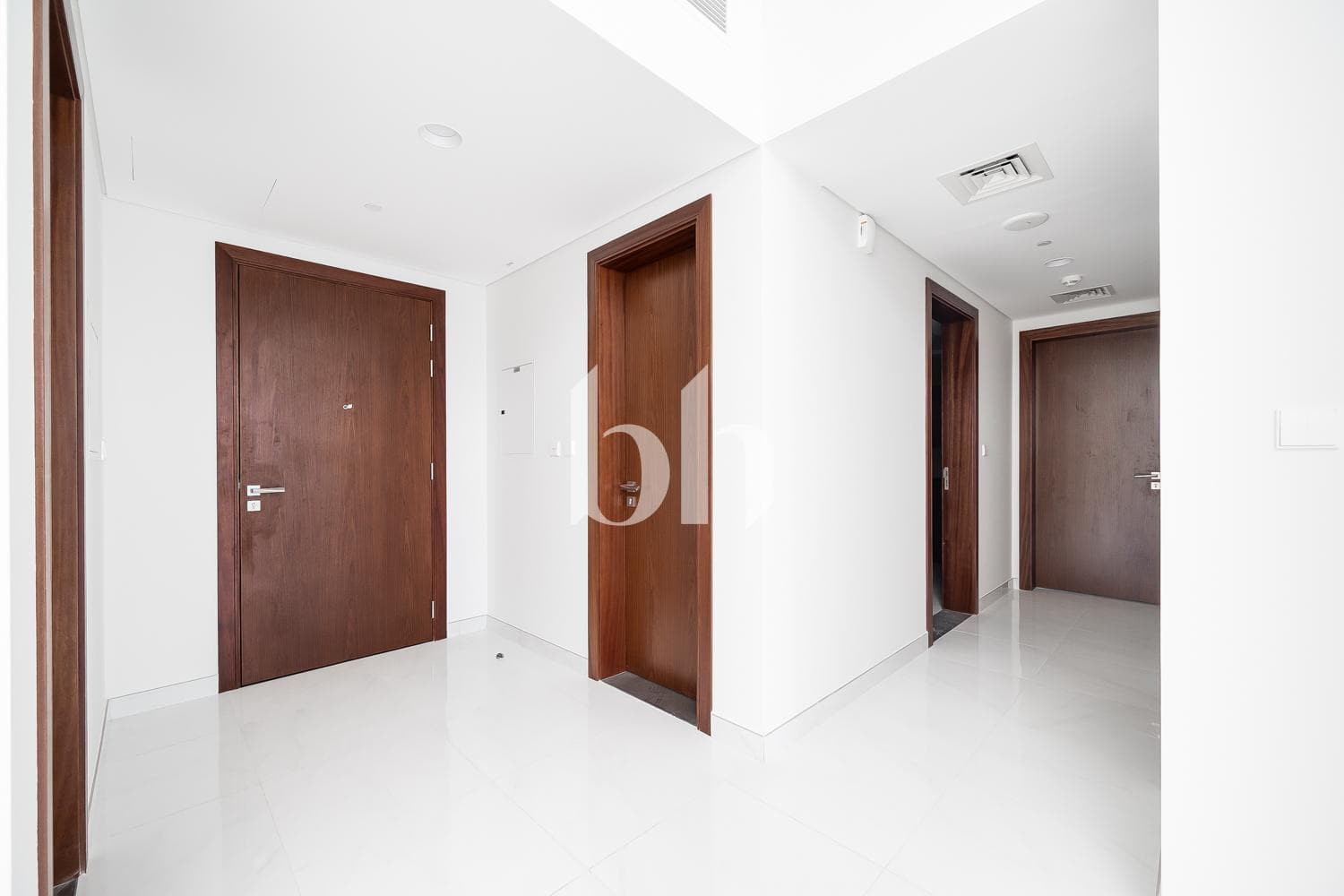 2 Bedrooms Apartment in Future Tower - photo 2