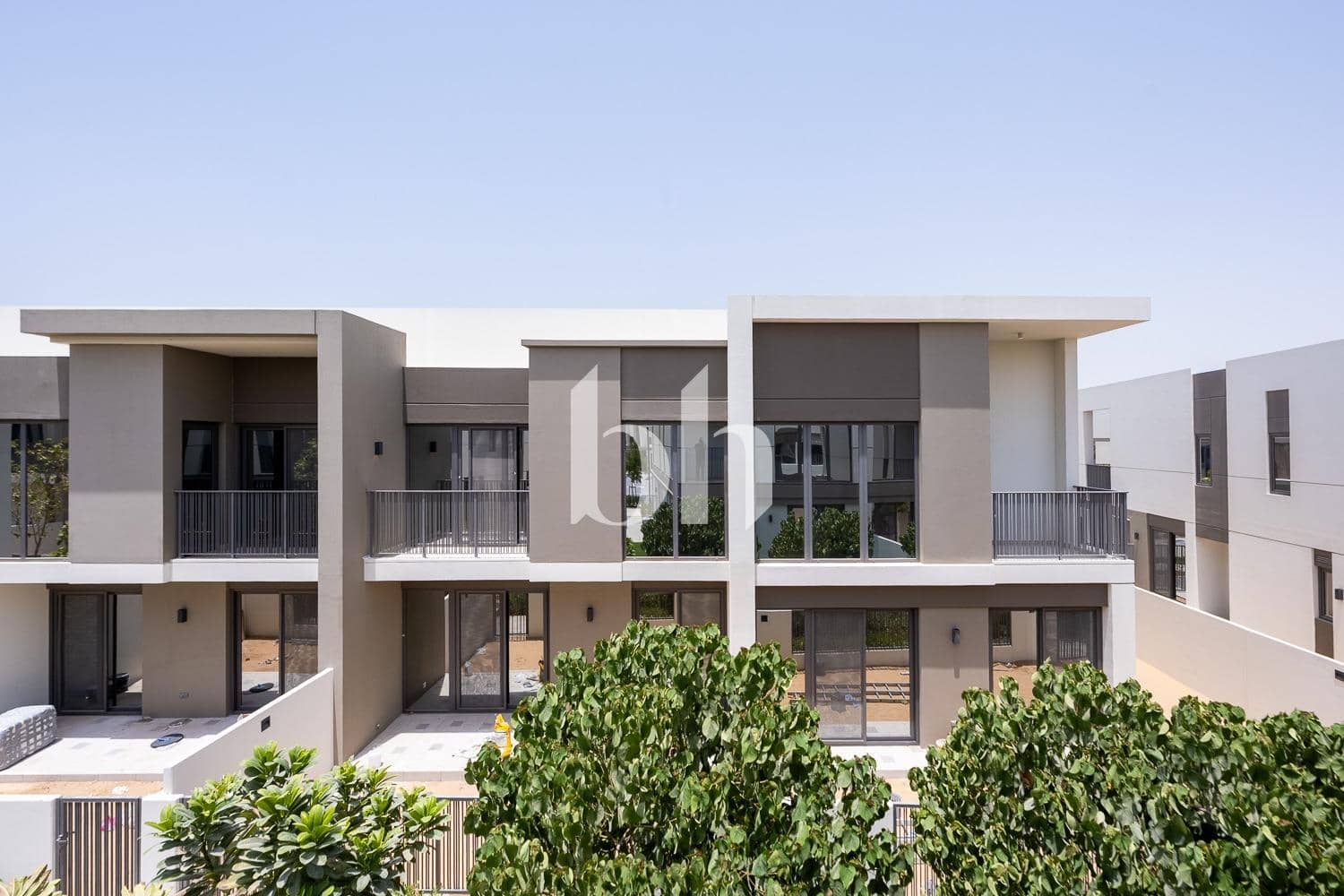 4 Bedroom Townhouse in Aura Gardens B - photo 1
