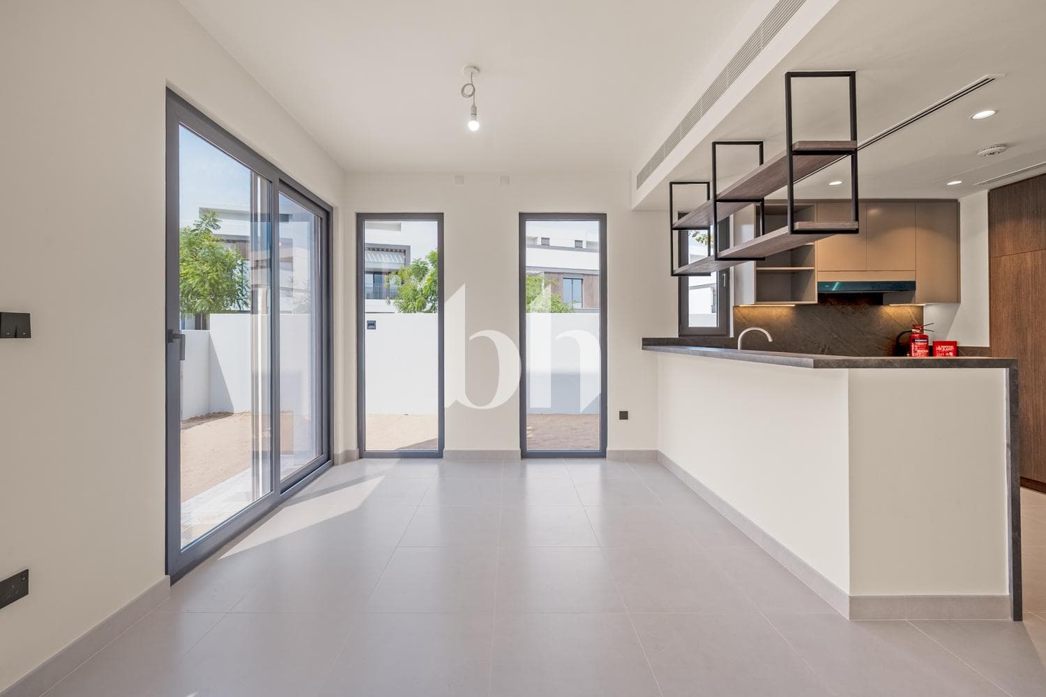 4 Bedrooms Townhouse in Aura Gardens A - photo 2