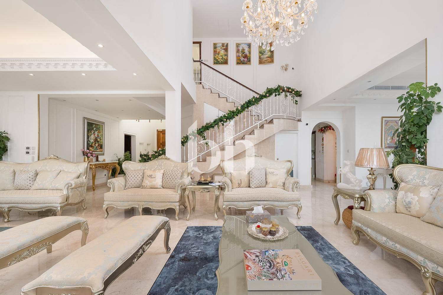 4 Bedroom Villa in Entertainment Foyer - photo 2