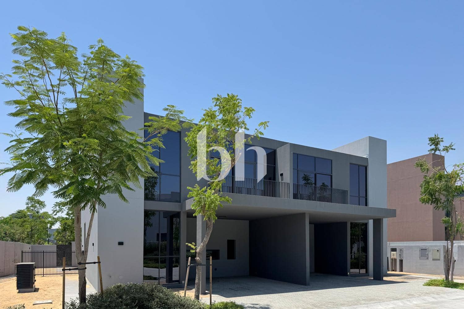 4 Bedroom Villa in Sendian