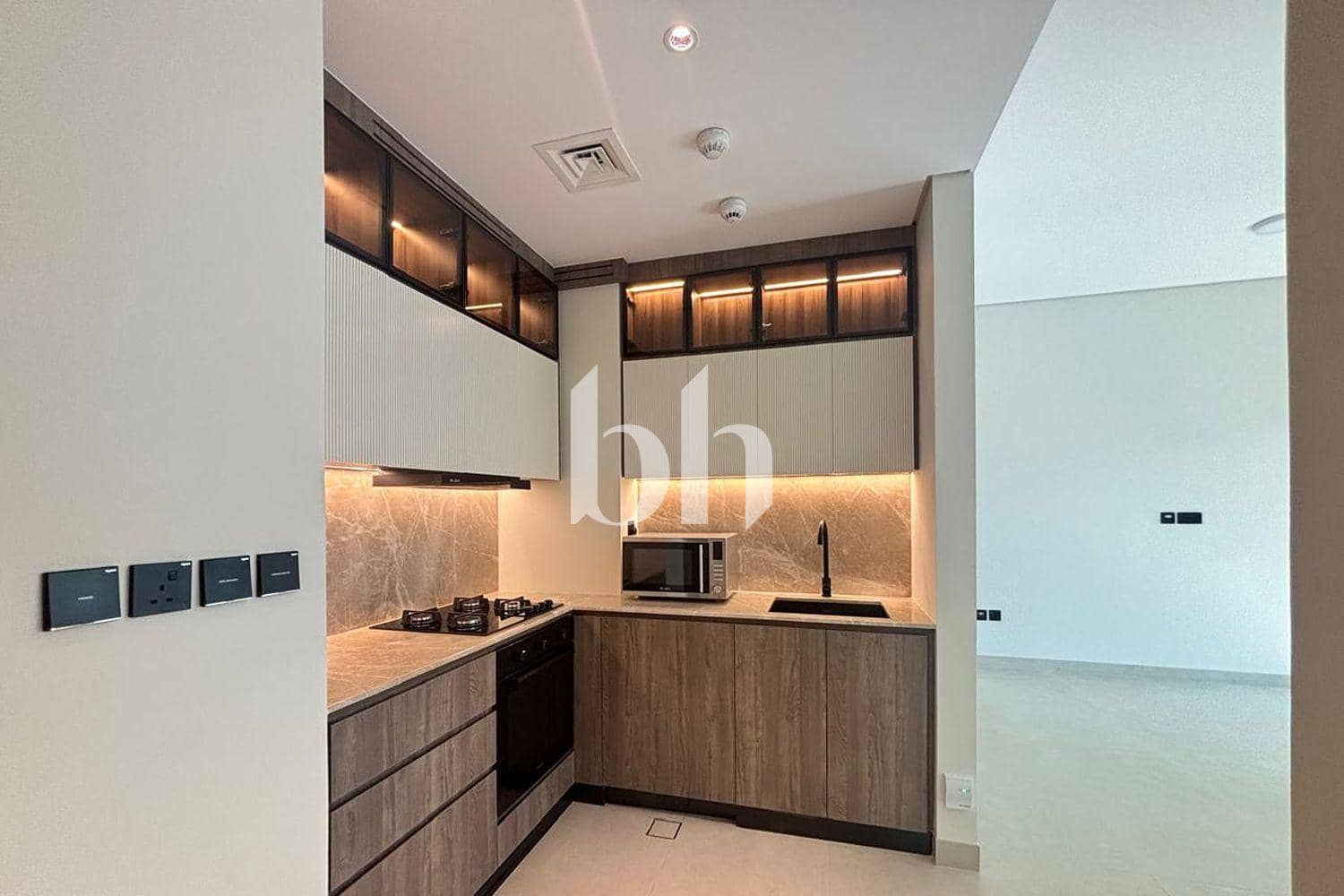 1 Bedroom Apartment in West Five Business Bay Residences