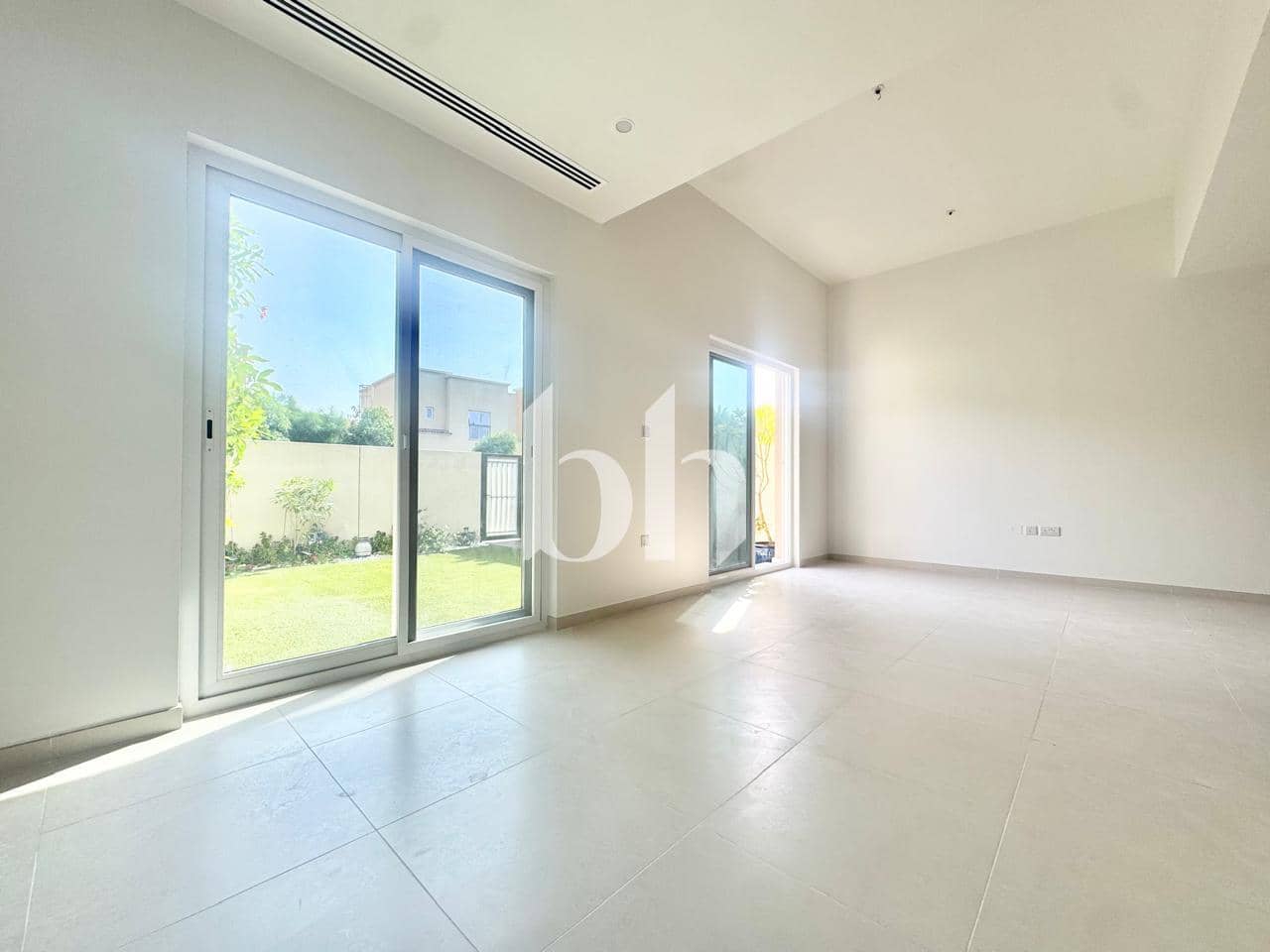 3 Bedroom Townhouse in Amaranta 1 - photo 1