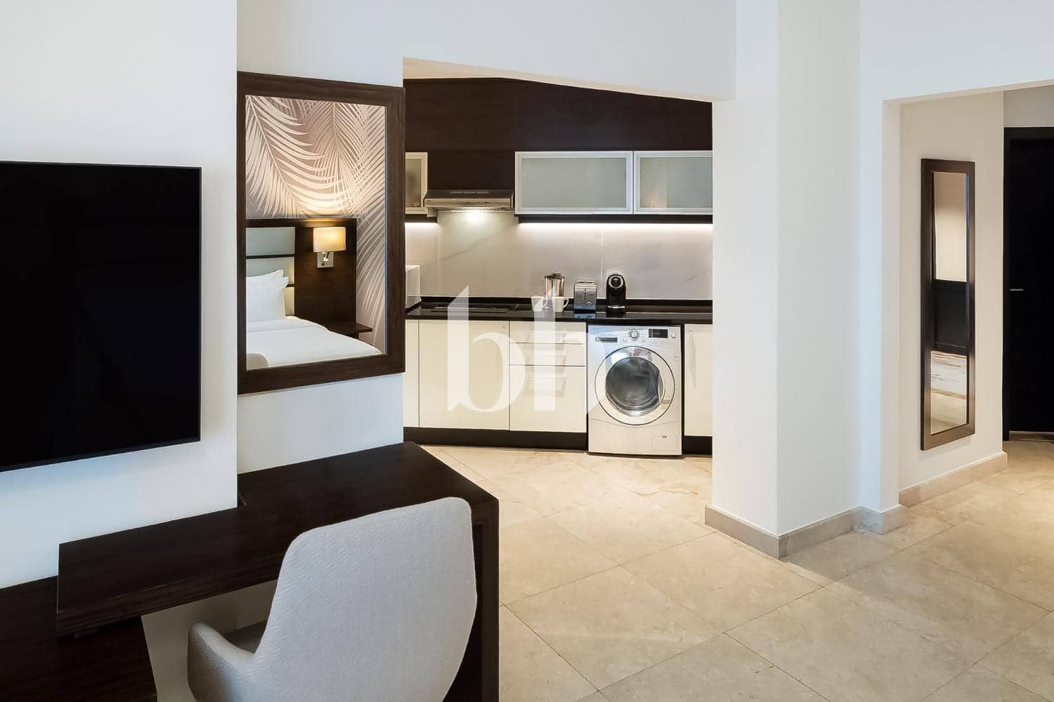 Studio Apartment in Vintage Grand Hotel - photo 2