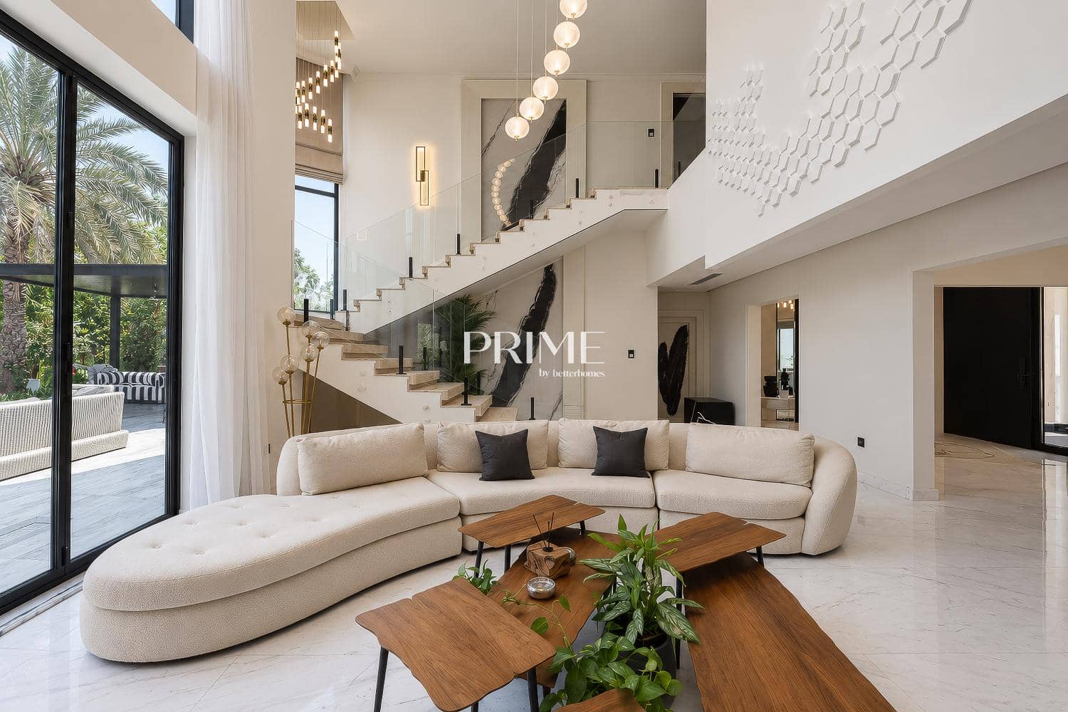 4 Bedroom Villa in Jumeirah Islands - photo 1